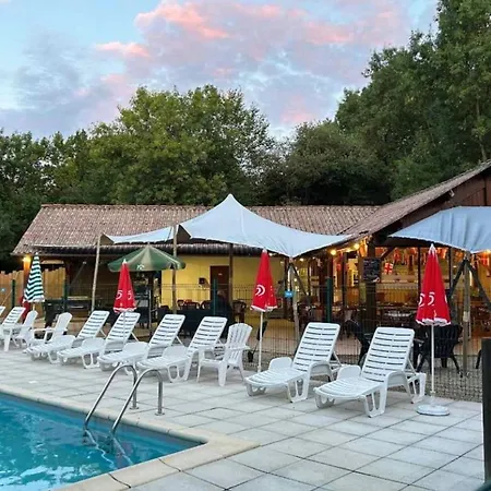 Kamp alanı Mobil-home, Animaux Acceptes - 4 Pers. - Api-1-52-2568