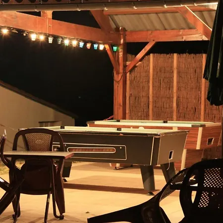Mobil-home, Animaux Acceptes - 4 Pers. - Api-1-52-2568 Kamp alanı Concourson-sur-Layon
